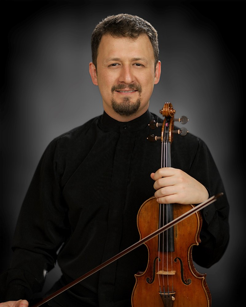Dr. Erman Türkili keman ile